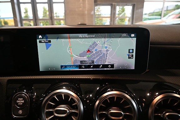 Mercedes-Benz A220 18 of 23