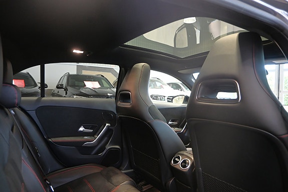 Mercedes-Benz A220 12 of 23