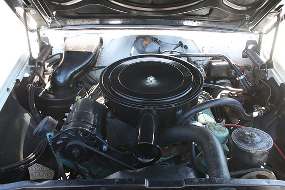 Pontiac Bonneville 22 of 24
