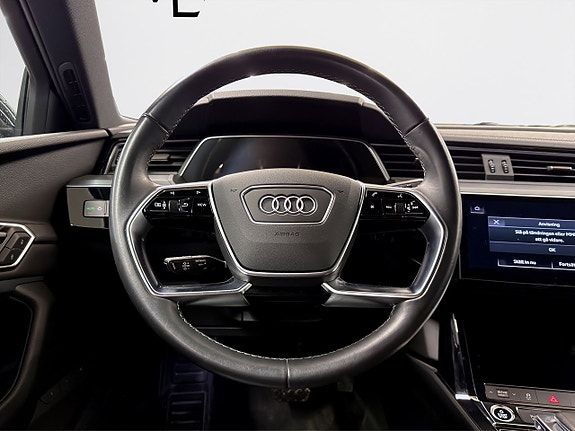 Audi Q8 16 of 18