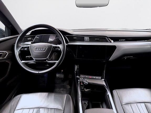 Audi Q8 11 of 18