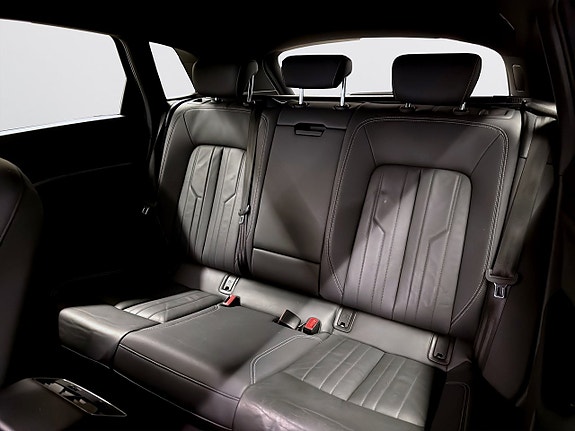 Audi Q8 10 of 18