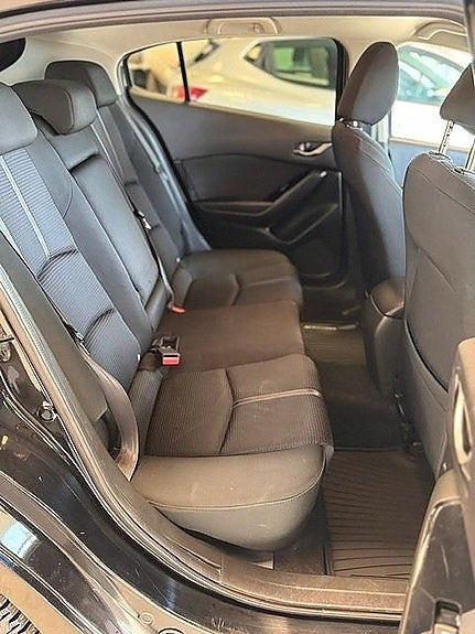 Mazda 3 14 of 17