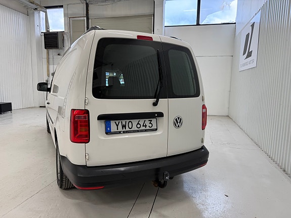 Volkswagen Caddy Maxi 4 of 5