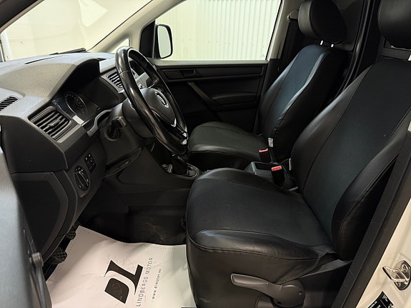 Volkswagen Caddy Maxi 6 of 8