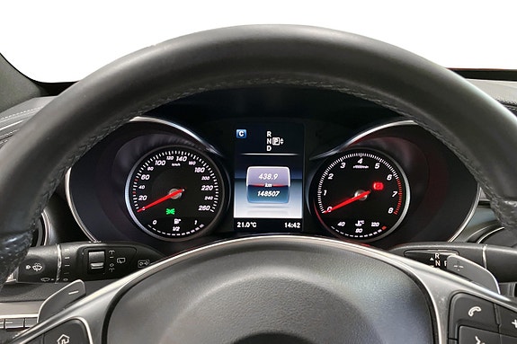 Mercedes-Benz C400 6 of 15