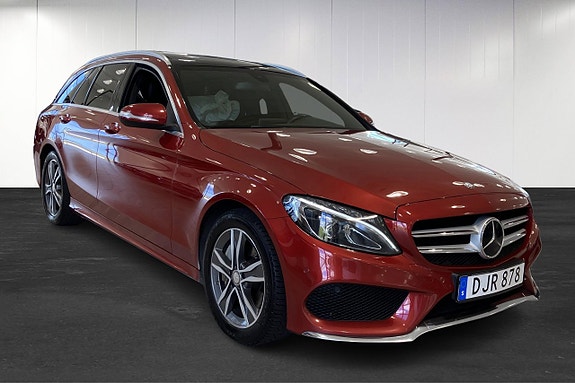 Mercedes-Benz C400 3 of 5
