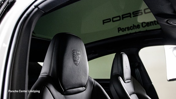 Porsche Cayenne 23 of 25