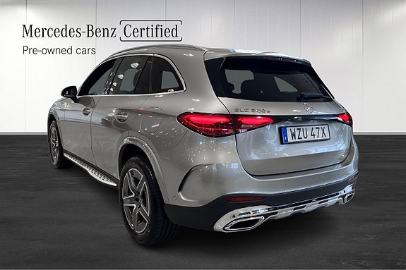 Mercedes-Benz GLC300 e 3 of 5