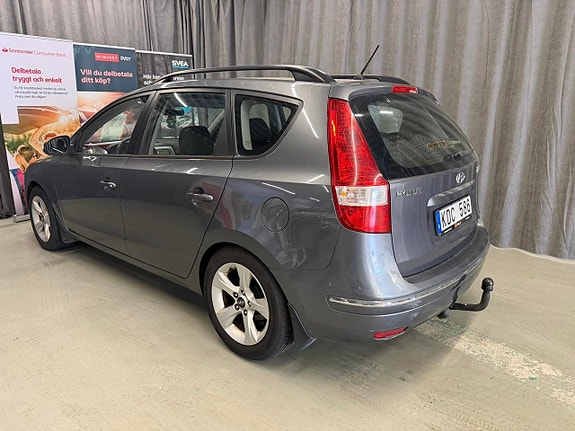 Hyundai i30 4 of 5
