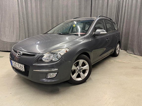 Hyundai i30 2 of 5