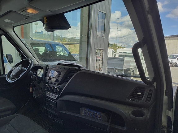 Iveco Daily 9 of 16