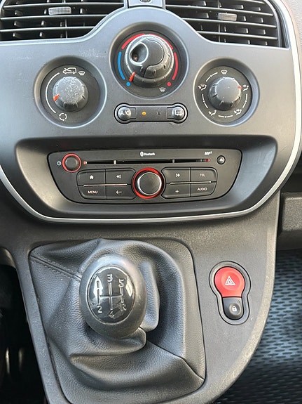 Renault Kangoo Express 11 of 14