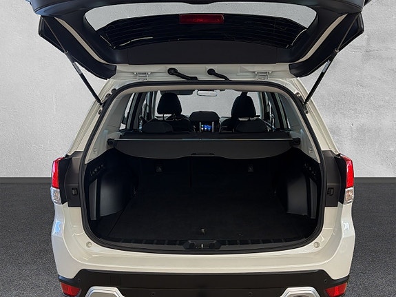 Subaru Forester 9 of 27