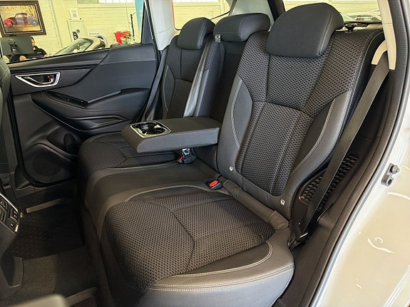 Subaru Forester 20 of 27