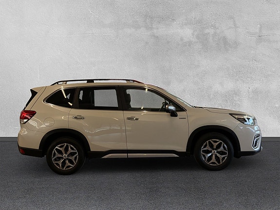Subaru Forester 6 of 27