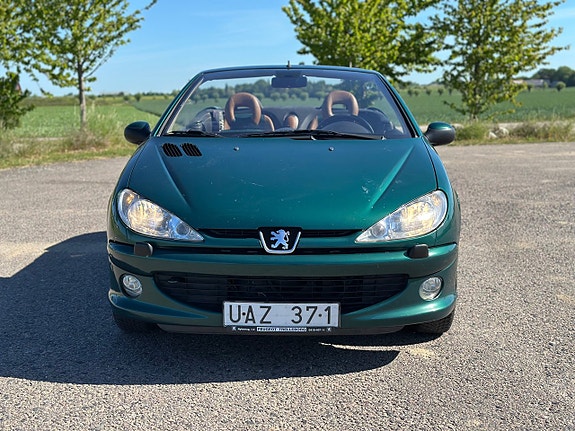 Peugeot 206 CC 3 of 5