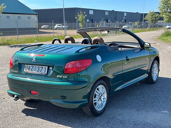 Peugeot 206 CC 4 of 5