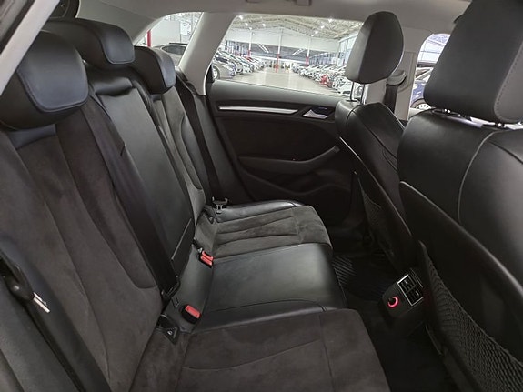 Audi A3 5 of 5