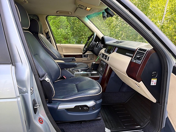 Land Rover Range Rover 14 of 22