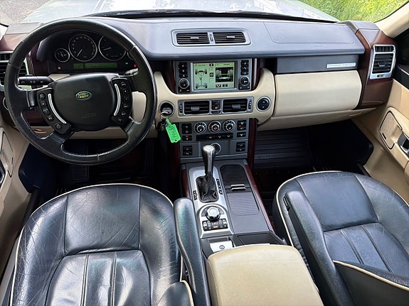 Land Rover Range Rover 12 of 22