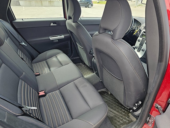 Volvo V50 9 of 10