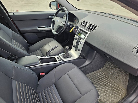 Volvo V50 10 of 10