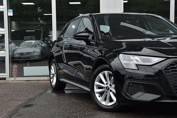 Audi A3 4 of 5