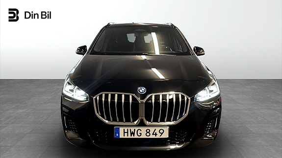 BMW 230e 4 of 5