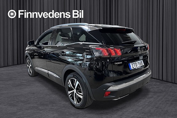 Peugeot 3008 2 of 5