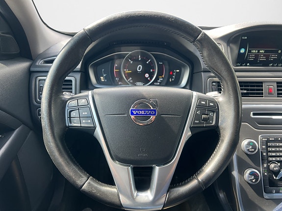 Volvo XC70 12 of 15
