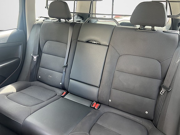 Volvo XC70 10 of 15