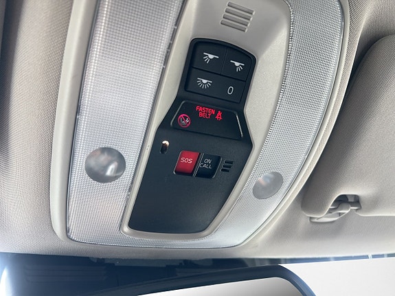 Volvo XC70 15 of 15