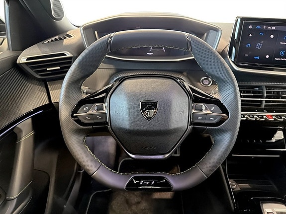 Peugeot 2008 10 of 17