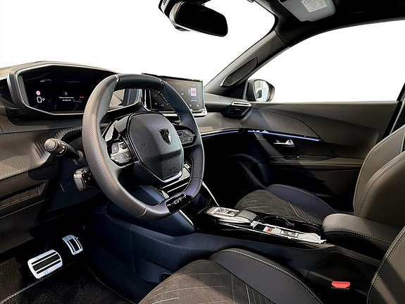 Peugeot 2008 9 of 17