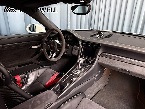 Porsche 911 8 of 28