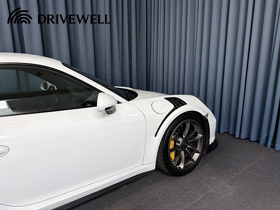 Porsche 911 26 of 28
