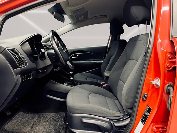 Kia Rio 12 of 25