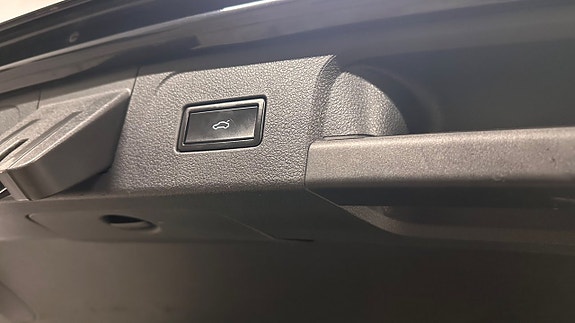 Volkswagen Passat 15 of 15