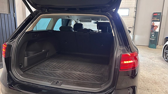 Volkswagen Passat 14 of 15