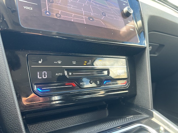 Volkswagen Passat Alltrack 20 of 21