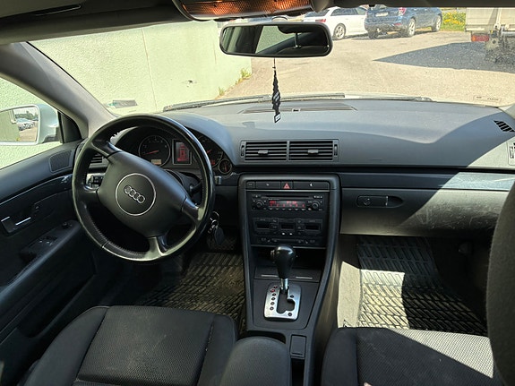 Audi A4 4 of 6