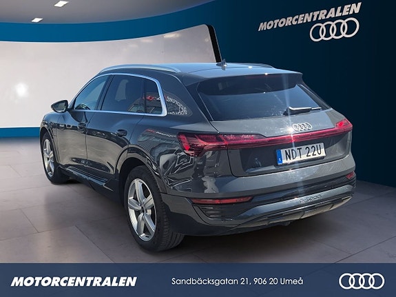 Audi Q8 3 of 9