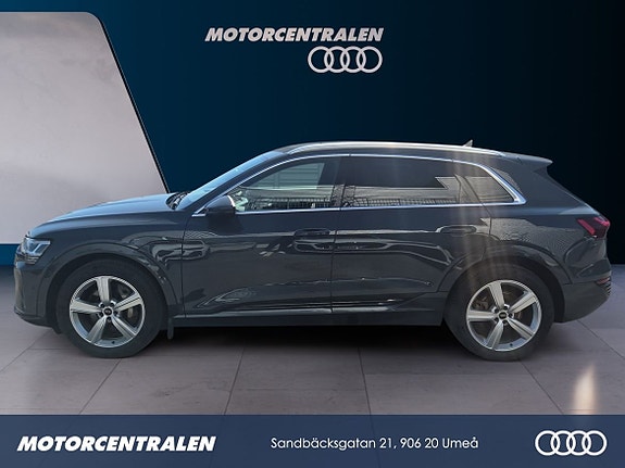 Audi Q8 2 of 9