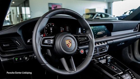 Porsche 911 Carrera GTS 12 of 25