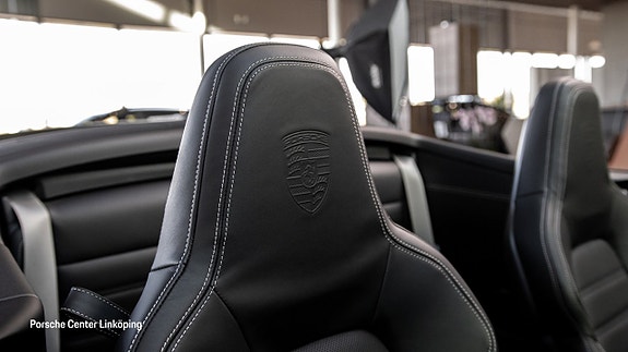 Porsche 911 Carrera GTS 25 of 26