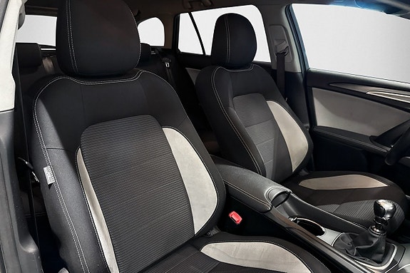 Toyota Avensis 11 of 22
