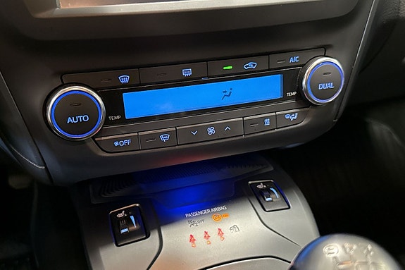 Toyota Avensis 19 of 22