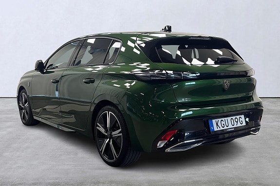Peugeot 308 4 of 5