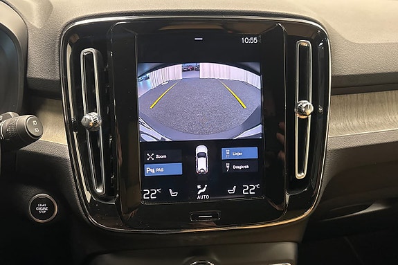 Volvo XC40 18 of 26